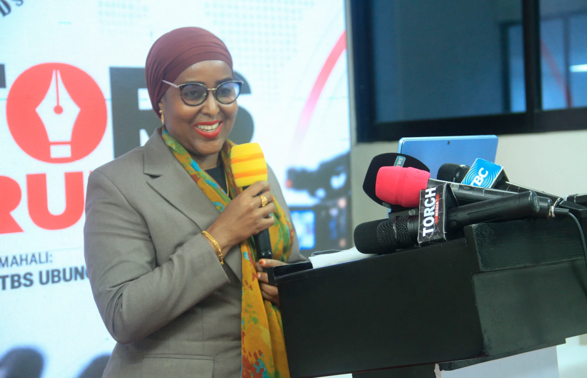 Mkurugenzi Mkuu wa TBS, Dkt. Ashura Katunzi akizungumza na wahariri jijini Dar es Salaam.